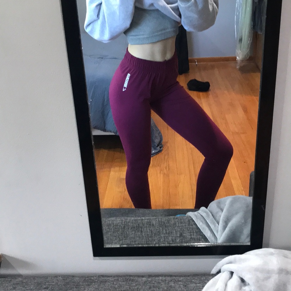 Gymshark jogger Leggings maroon small